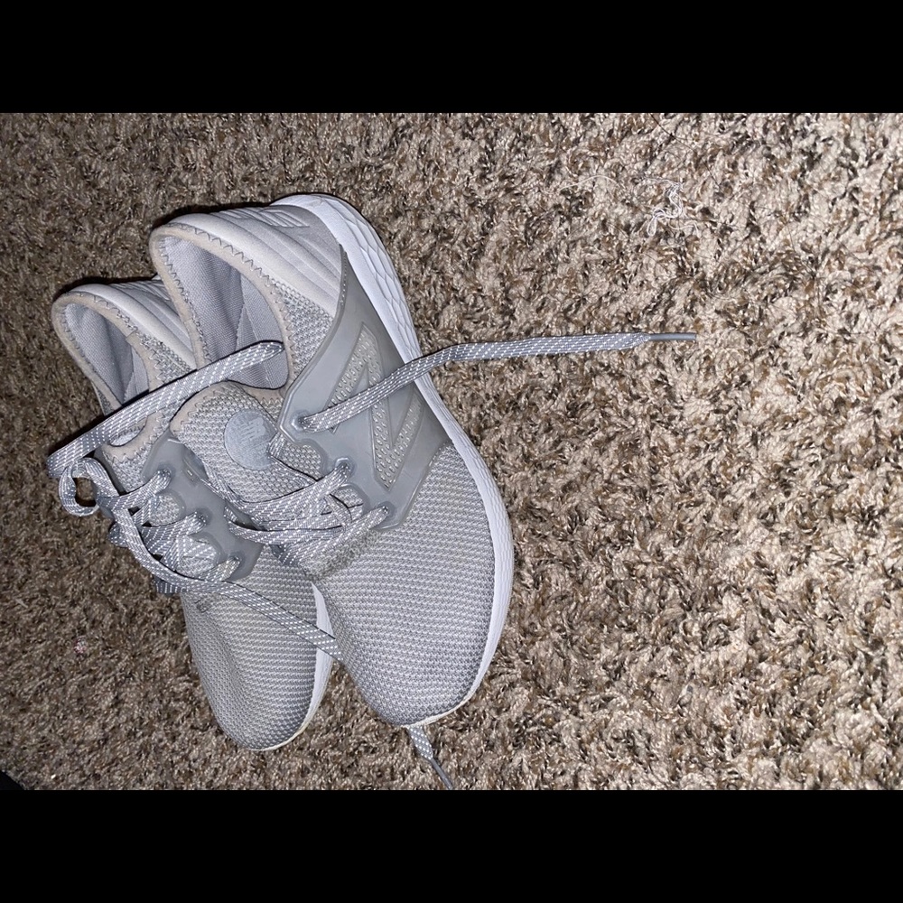 Women’s athletic shoes!!